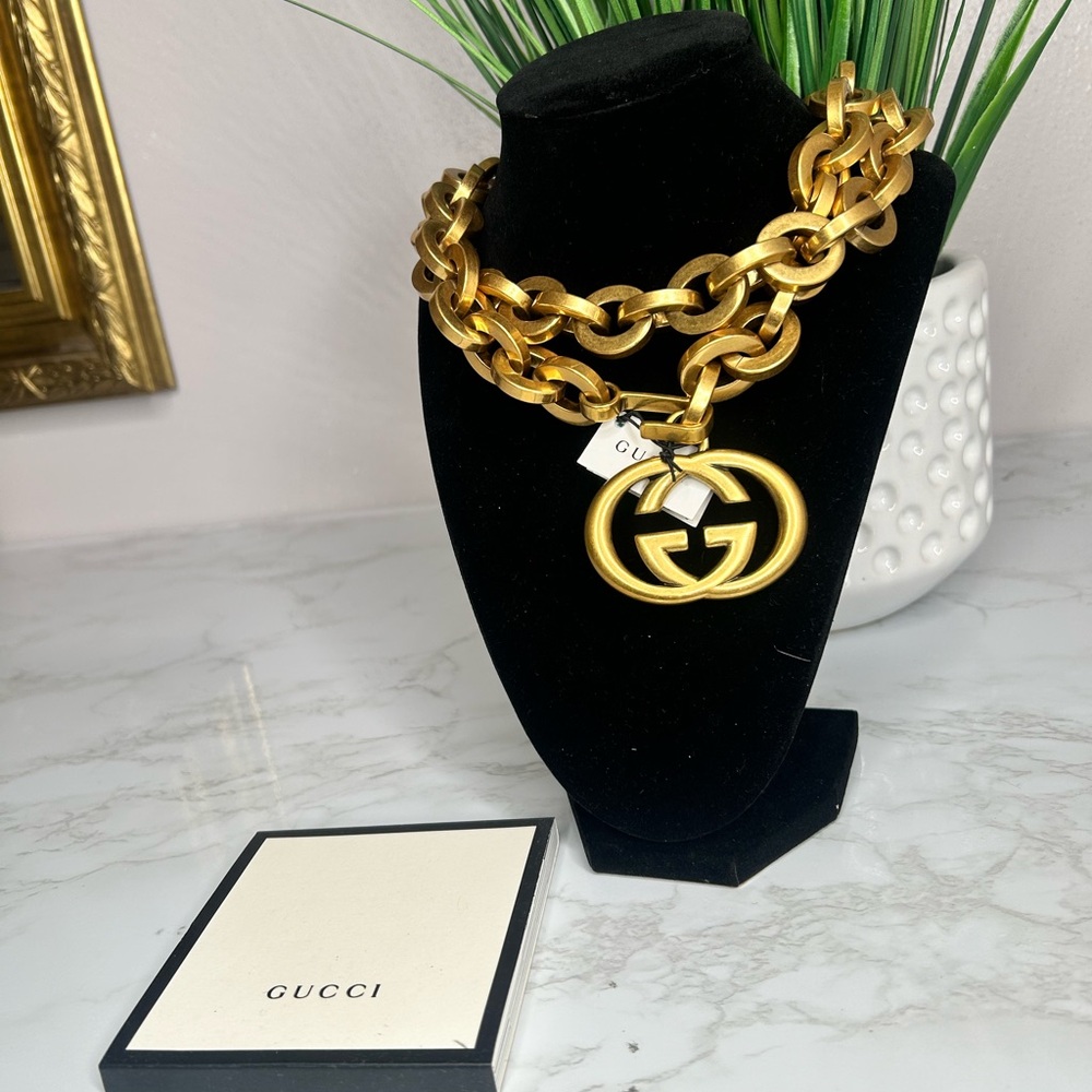 Gucci belt reversible necklace